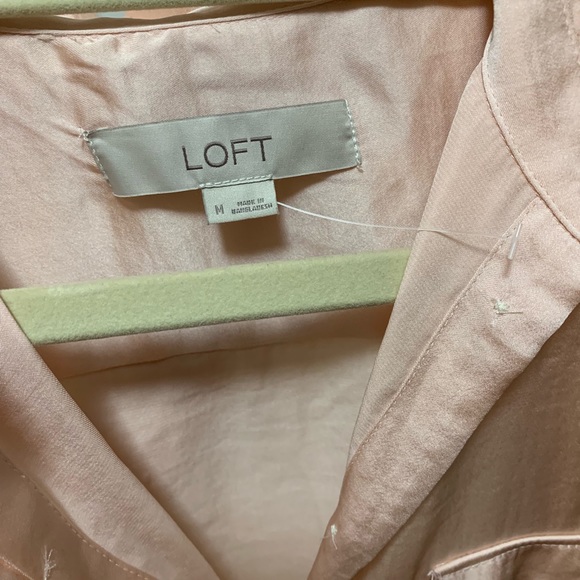 Pink silky LOFT button-up blouse - Picture 3 of 3